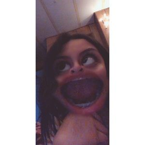 Meet your Posher, Alma